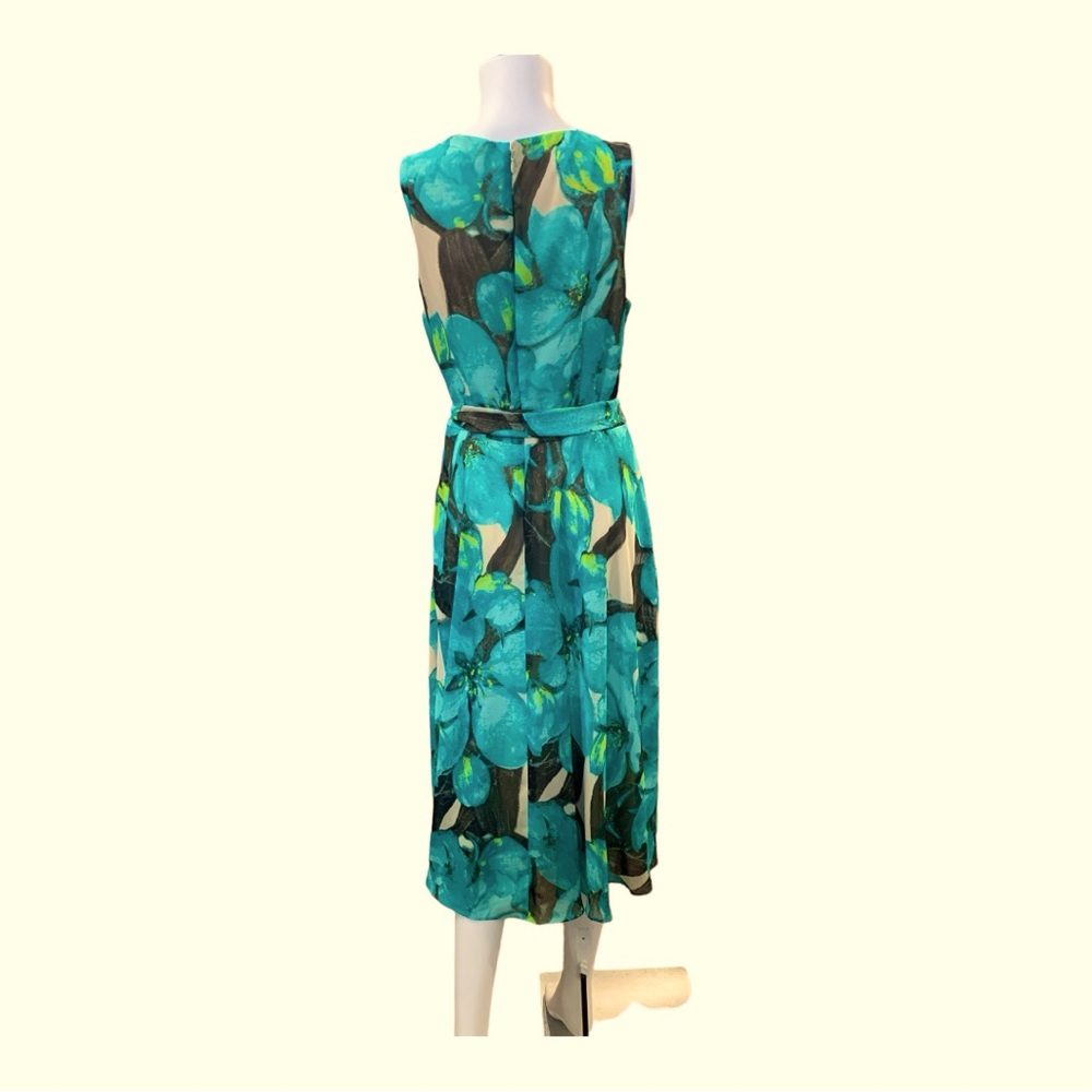 J. Howard Dress - Picture 2 of 4